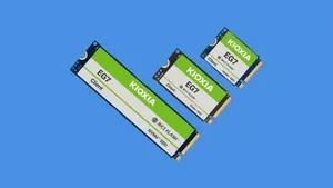 铠侠(KIOXIA)EG7系列SSD产品图,展示M.2 2280规格固态硬盘正面,印有品牌Logo、系列名称EG7及PCIe 4.0标识,无DRAM设计,整体为黑色PCB板配金色NAND闪存芯片。