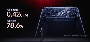 REDMI K90 Max手机正面特写,显示6.83英寸大屏,屏幕点亮呈现高亮度游戏界面,顶部居中挖孔前置摄像头,边框较窄,机身配色为深色渐变。