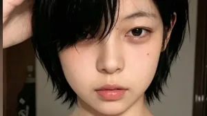 抖音刷到剑星2女主本人了?这小妮子真像吧